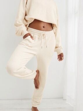 Aerie The Chill Jogger | Heather Frost
